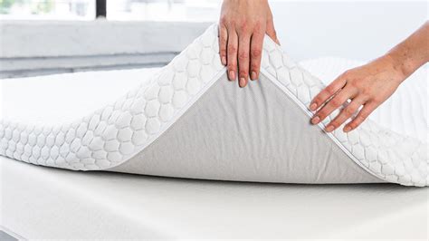 4 days ago · 3-Inch Memory Foam Mattress Topper. If you’re looking for the best bang for your buck, this popular Amazon pick boasts over 8,700 five-star ratings, with reviewers loving that it provides just ... 